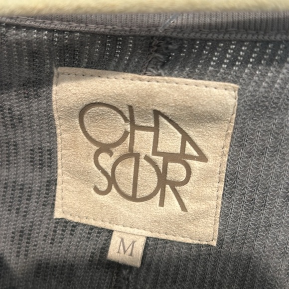 Chaser Gray Leopard Print Long Sleeve waffle knit Tee medium new - Picture 4 of 6